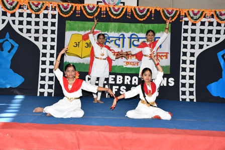 HINDI DIVAS